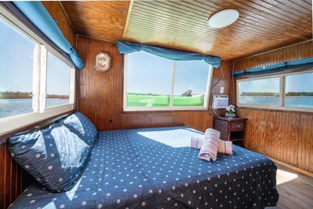 Beautiful Houseboat In Key West Hotel ภายนอก รูปภาพ