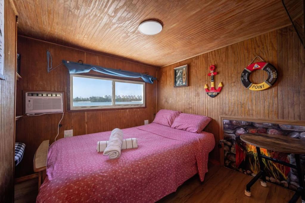 Beautiful Houseboat In Key West Hotel ภายนอก รูปภาพ