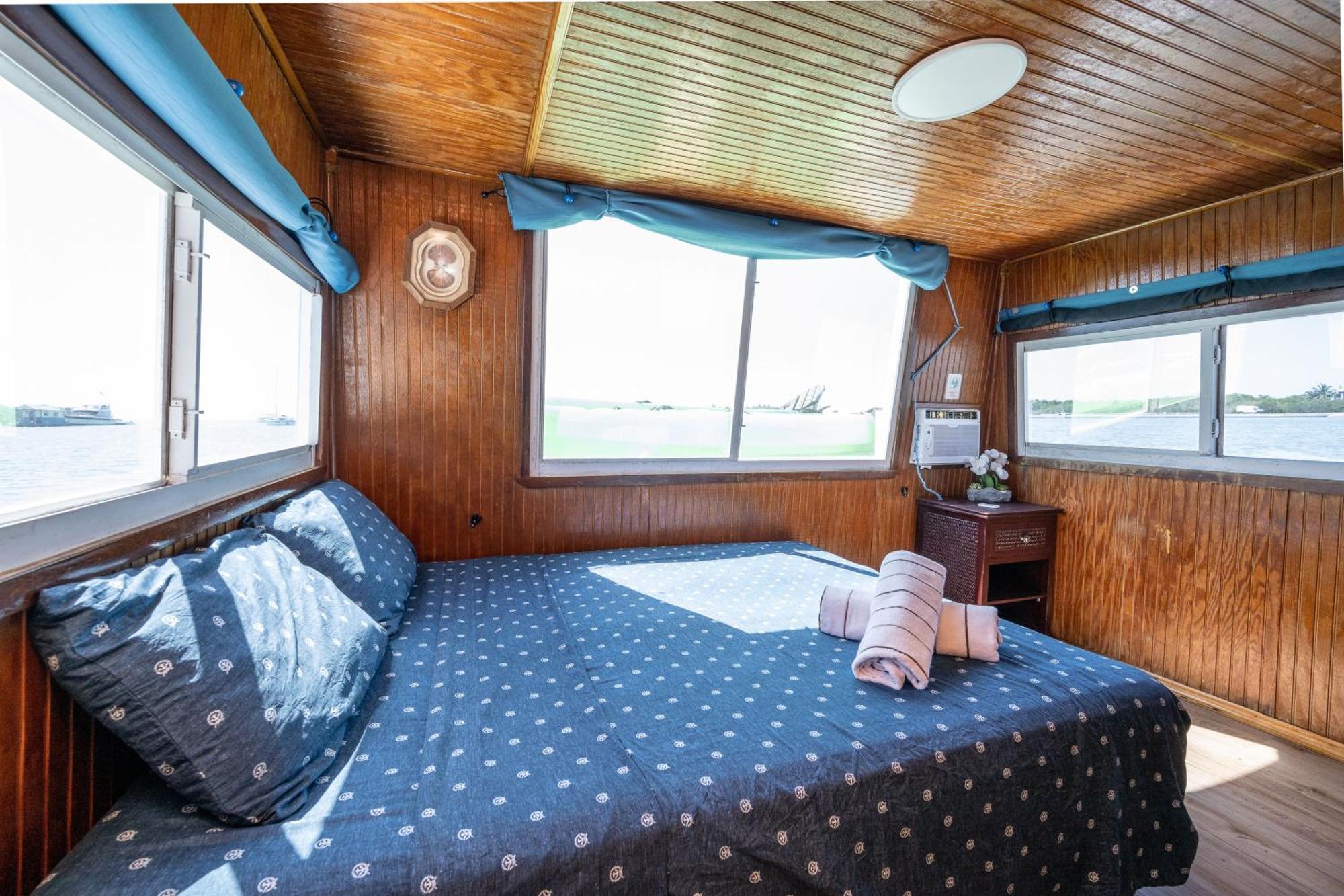 Beautiful Houseboat In Key West Hotel ภายนอก รูปภาพ